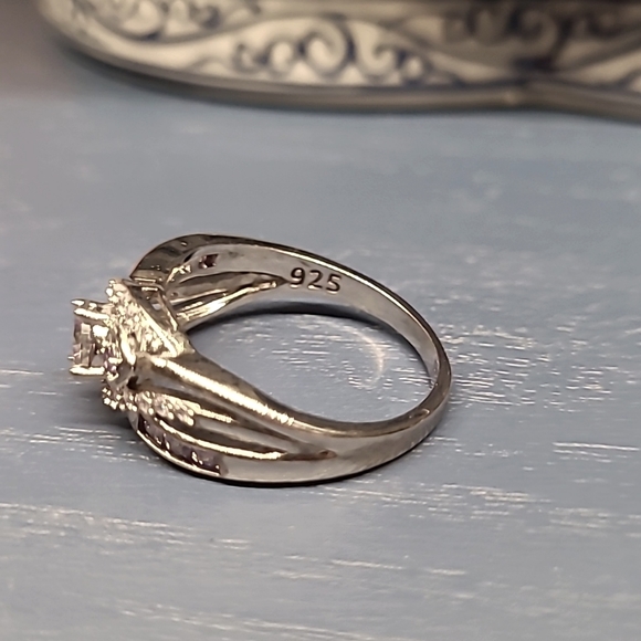 Gorgeous 925 Mystic Fire Ring - Picture 2 of 3